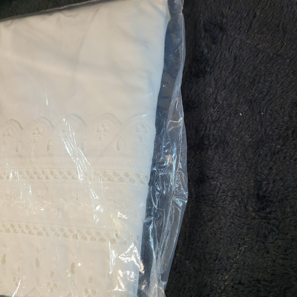 VINTAGE Eyelet Full Flat Sheet Penobscot Plus‎ Selected Seconds Off-White - Picture 5 of 6